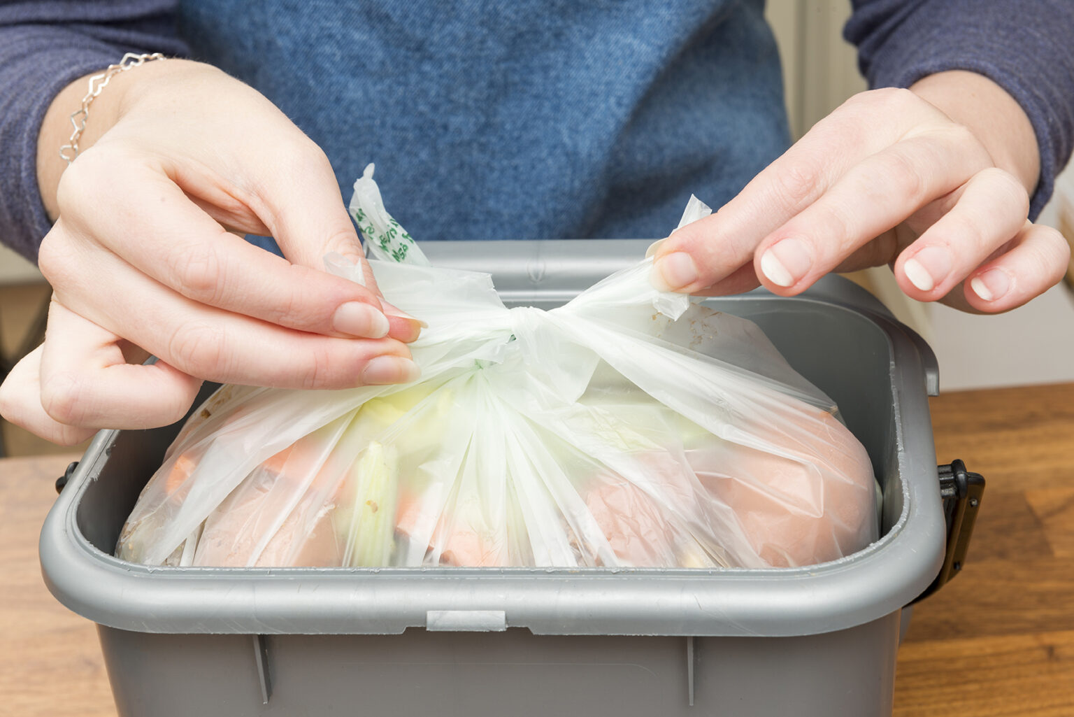 Avantpack waste bags organic biodegradable compostable